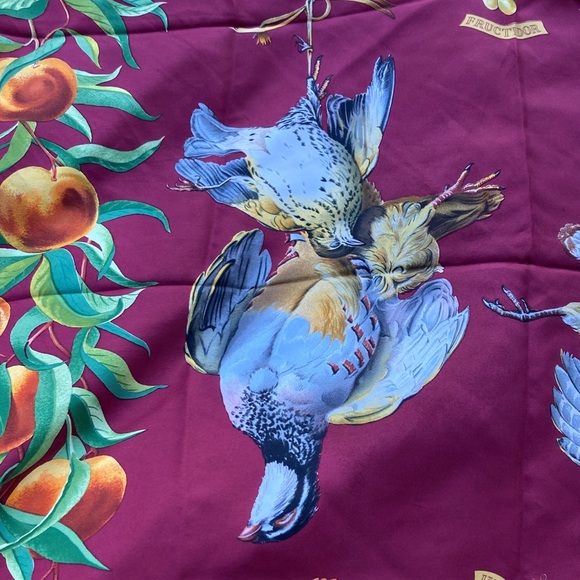 Hermes game bird autumn fruit print silk Carre 90cm - Picture 2 of 7